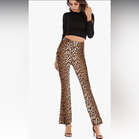 Forever 21+ leopard print flare leg stretch pants size 3x - Picture 6 of 6